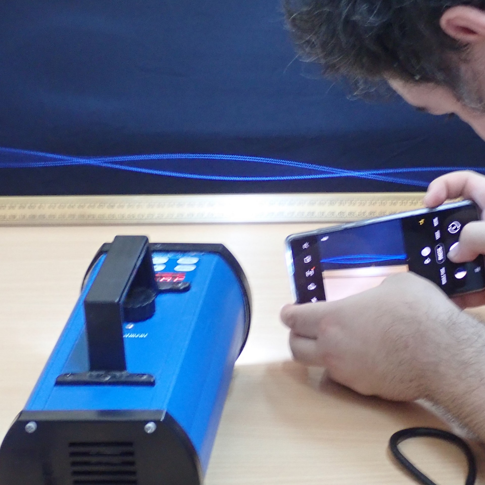 Stobes to help students see the invisible